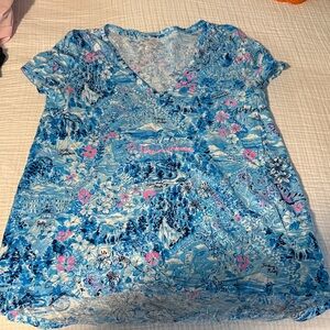 Lilly Pulitzer t shirt